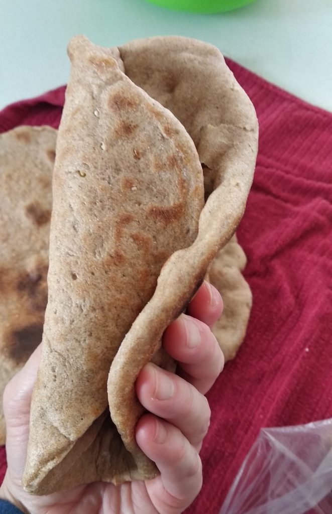 לאפה מקמח כוסמין מלא