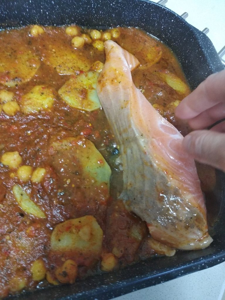 דג סלמון בתנור