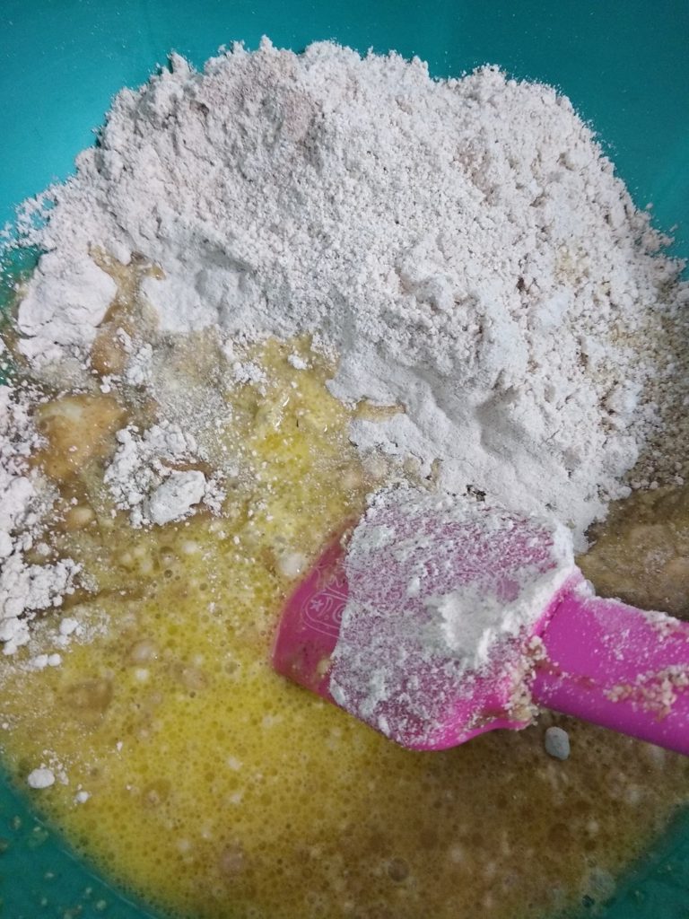 עוגת סולת אוורירית של פעם