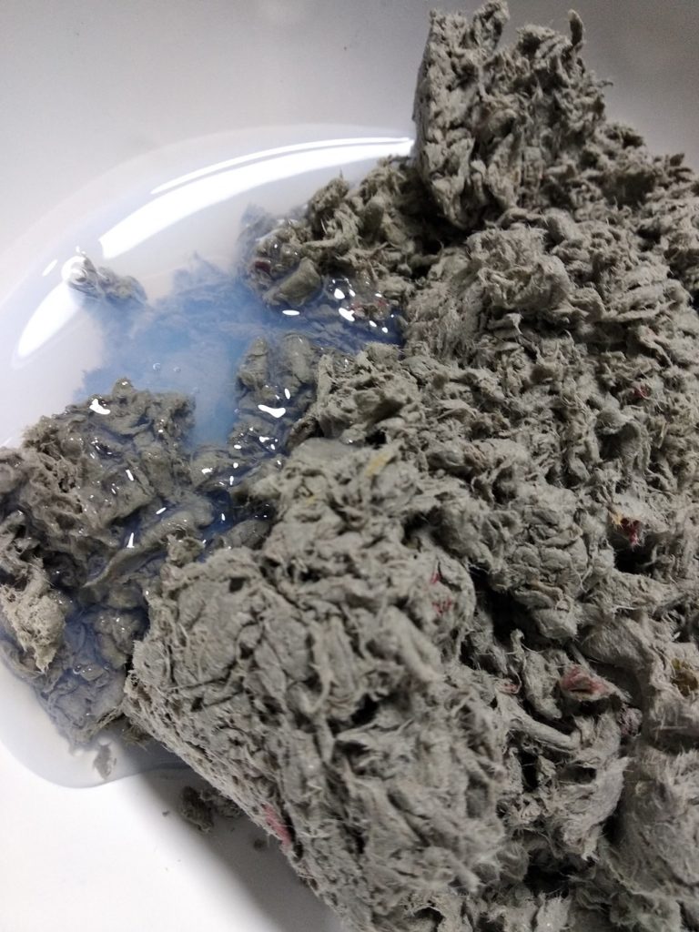 איך מכינים עיסת נייר